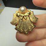Signed Jane 1997 AOL Winged Angel Faux Pearl Brooch Pin Gold Tone Photo 7