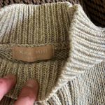 Kate Hill Womens Sweater Photo 6