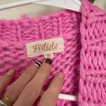 Pink sweater Size M Photo 3