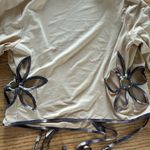 I am gia  flower cut out wrap around top Photo 3