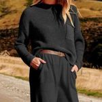 Black Ribbed knit long sleeve Sweater/Top Size XL Photo 0