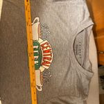FRIENDS Central Perk Gray Short Sleeve Shirt Size M Photo 3