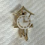 Darling Vintage Brooch Cuckoo Clock Gold Tone & Mother Of Peal Face Photo 3