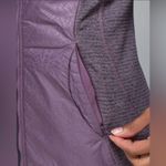 Lululemon  Rebel Runner Jacket Heathered Black/Purple Fog Size 4 Photo 4