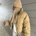Bershka nwt camel puffer padded jacket Photo 6