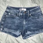 No Boundaries Shorts  Photo 0