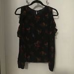 One Clothing Ruffle cold shoulder blouse Photo 5