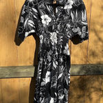 Shannon‎ Marie Black White Hawaiian Hibiscus Floral Dress Size Medium Summer Photo 0