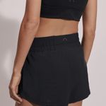 Varley  Kallin Running Shorts 1.5" Photo 2