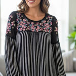 Savanna Jane Sz S Blouse Black White Stripe Floral Embroidery Top Black Photo 0