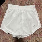 Nike white shorts Photo 0