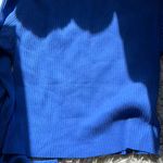 H&M cropped long sleeve Photo 2