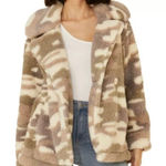 Z Supply  Sherpa Camo Coat Photo 0
