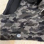 Lululemon Enlite Bra 38B Photo 2