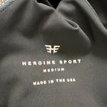 𝅺heroine Sport NWT ‘Swap’ Sports Bra in ‘Arctic Camo’ Navy Blue Size Medium Photo 4