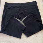 Athleta EUC Cropped Pants Photo 3