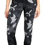 Athleta  black camo relay cropped S Athleisure leggings Photo 0