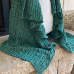 BCBG Max Azria green metallic sweater vest🌱🌺 Photo 5