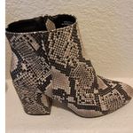 Bamboo Ankle Gold Snake Skin Embossed Regal Women's 2" Size 9 Boots Photo 5