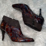 Donald J Pliner Rula Brown Tortoise with Suede trim ankle booties Size 6.5 Photo 0