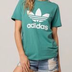 Adidas T-Shirt Photo 0