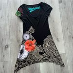 Desigual  ALACANT 40T2478 Short Sleeve T-Shirt Top Low Hem Applique Print Black S Photo 0