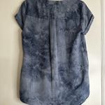 Vera Wang Women's Simply  Shirred Neck Blouse. Blue Tie Dye. Button. Soft. Sz: S Photo 11