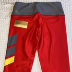 NEW! $78 SCOUT DESIGNS Size LARGE Red Leggings Yellow Gray Chevron Stripes Photo 5