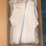 Hey Dude White Photo 2