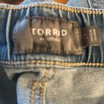 Torrid  pull on boyfriend straight super soft mid-rise jeans size 2(2X) . Photo 6