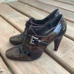 Stuart Weitzman Stylish dressy mid heel shoes ๐น Photo 2