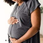 Kindred Bravely Universal Labor & Delivery Gown Grey Heather Gray Size undefined Photo 6