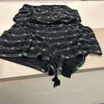 Old Navy  beautiful jumper-Large-hanging tassels-black great peice! Well kept Photo 5