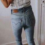 Aritzia Levi’s 721 High Rise Skinny Photo 0