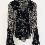 Free People  printed Boho flare sleeve blouse EUC Photo 12