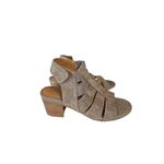 Comfortiva Leather Strappy Block Heel Sandals Taupe Women’s 7.5M Size 7.5 Photo 1