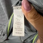 Athleta  Women’s Gray Fitted Short Sleeve Tee Size Small Photo 3