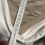 Lululemon NWT!  Speed Up Shorts Size 8 Regular WHITE New With Tags NWT RARE Photo 6