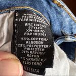 Dollhouse  Distressed Jean Short,‎ Size 5. Photo 5