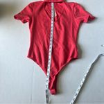 Lulus  high neck short sleeve thong bodysuit coral small Photo 11