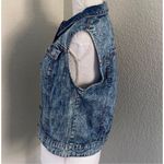 Forever 21  Life in Progress 80’s Inspired Acid Wash Denim Vest Size Medium Photo 2