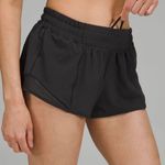 Lululemon Hotty Hot Short 2.5” Photo 0