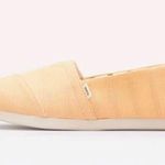 Toms NEW  heritage canvas shoes Photo 0