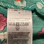 Old Navy  medium ruffle v neck tank top spaghetti strap floral print lightweight Photo 4