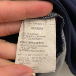 Under Armour Women’s sweatshirt size medium navy/gray Photo 6