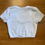 Alo Yoga Seamless Ribbed Cropped Serene Short Sleeve Top in White Size XS Photo 4