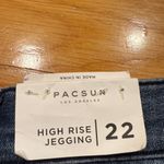 PacSun NWT  high rise jegging size 22 . Photo 2