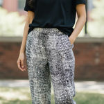 Nili Lotan Silk Pleated Pull On Cropped Pants Black /White Size Medium Photo 0