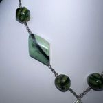 Vintage Glass and Stone Y Necklace Photo 9