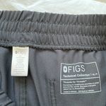 FIGS Women's Black Zamora™ High Waisted - Petite Jogger Scrub Pants Photo 3